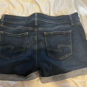 Women’s silver boyfriend shorts size 27
